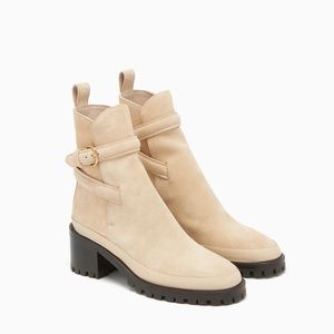 NEVER WORN NWB Ulla Johnson Lennox Slug Boot in Powder- Size 40